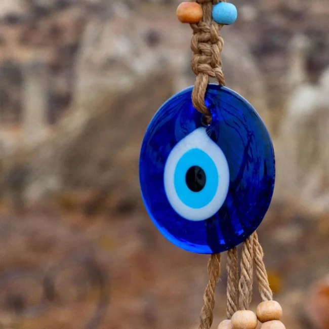 PROTEGER MON REVENUE - Mauvais œil